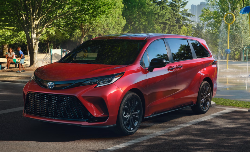 【2025年版】トヨタ新型シエナに右ハンドルはある？日本導入の可能性と逆輸入事情を徹底解説